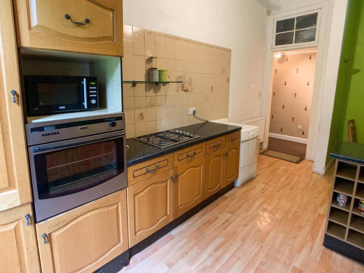 Large Glasgow South Family Home - Free Parking Ngoại thất bức ảnh