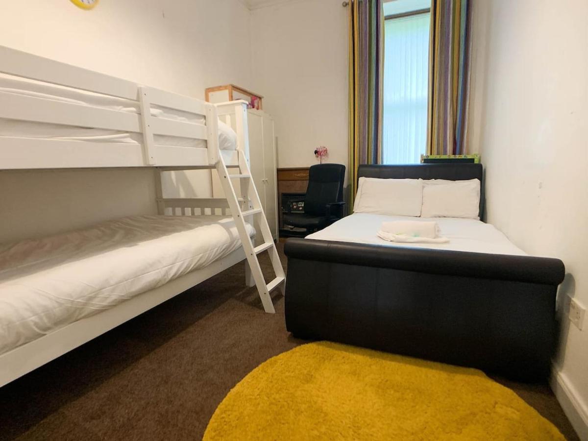 Large Glasgow South Family Home - Free Parking Ngoại thất bức ảnh