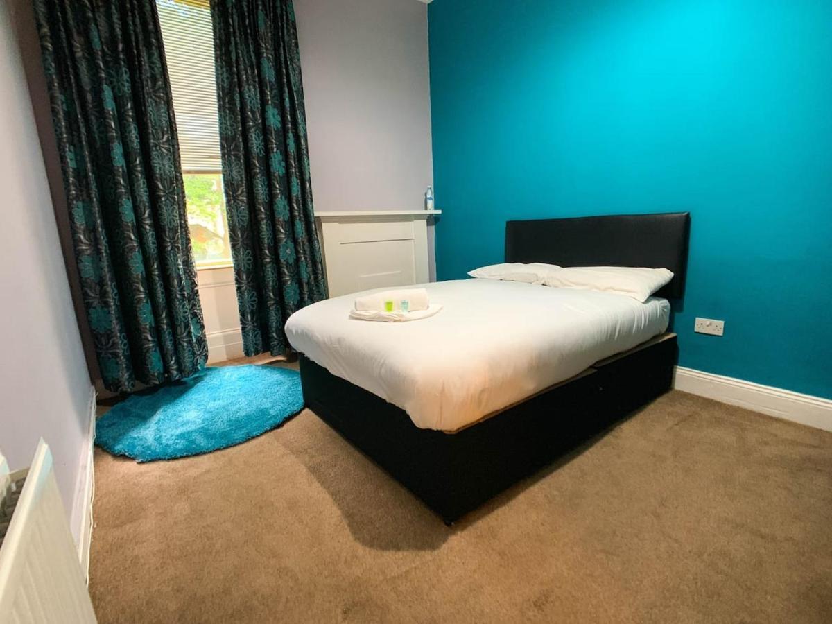 Large Glasgow South Family Home - Free Parking Ngoại thất bức ảnh